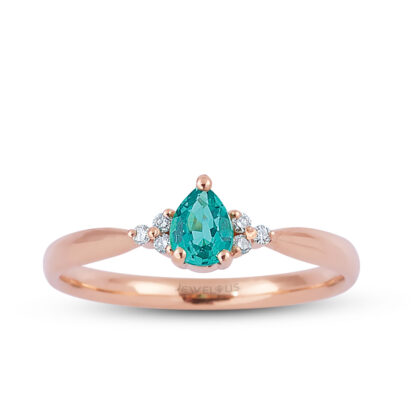 Smaragd Ring aus Gold mit sechs klare Diamanten.