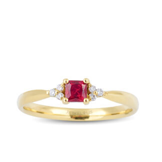 Rubin Ring aus 585er Gold mit sechs Diamanten.