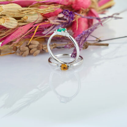 Diamant Ring aus Gold mit Brillanten und Topas.