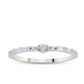 Diamantring aus 585er Gold im Brillantschliff und Baguetteschliff.