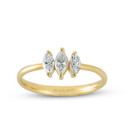 Diamantring aus Gold mit drei schönen Marquise Brillanten
