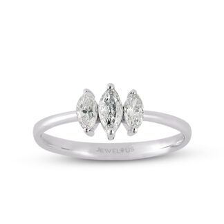 Diamantring aus Gold mit drei schönen Marquise Brillanten