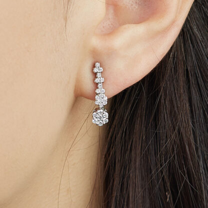 Längliche Ohrringe aus 585er Weißgold mit Diamanten