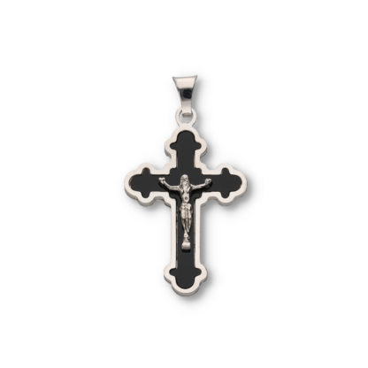 Orthodoxer Kreuzanhänger mit Jesus Figur und Onyx im Hintergrund aus Silber