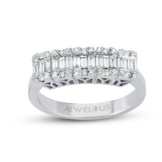 Ring aus 585er Gold in Hochfassung mit Zirkonia.