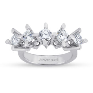 Ring aus 585er Gold mit Steinen Zirkonia in Hochfassung.